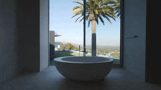 万平豪宅惊艳亮相 30卫20卧引网友疯狂刷屏 “我酸了！”